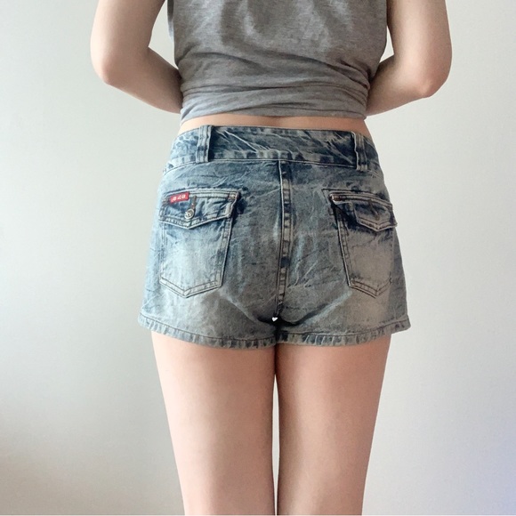 Mid Rise Vintage Denim Shorts - Picture 3 of 10